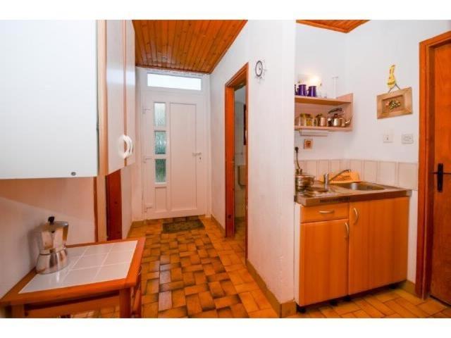 Apartments With A Parking Space Krk - 11646 كرك المظهر الخارجي الصورة